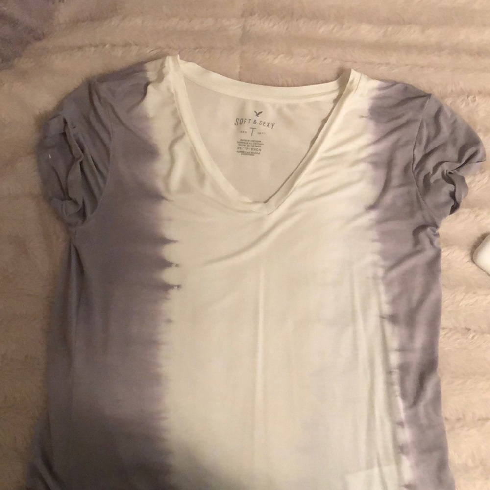 XS t shirt American Eagle